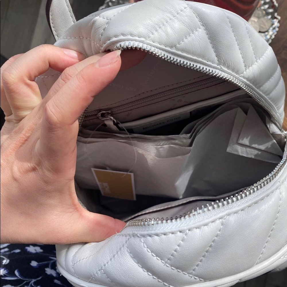 🌸MICHAEL KORS ABBEY BACKPACK NWT🌸 - Picture 4 of 5